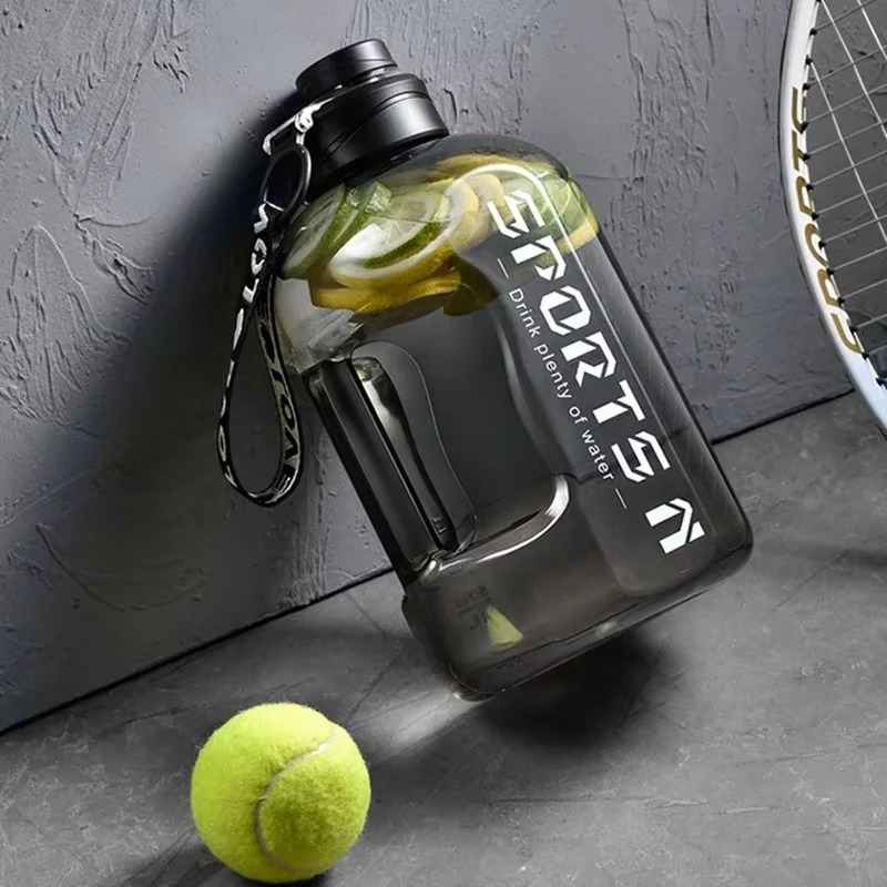 1.7L/2.7L Sports Water Bottle  - Sports Equipment Names avis et prix