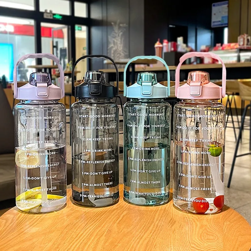 2L Large Water Bottle Portable - Sports Equipment Names avis et prix